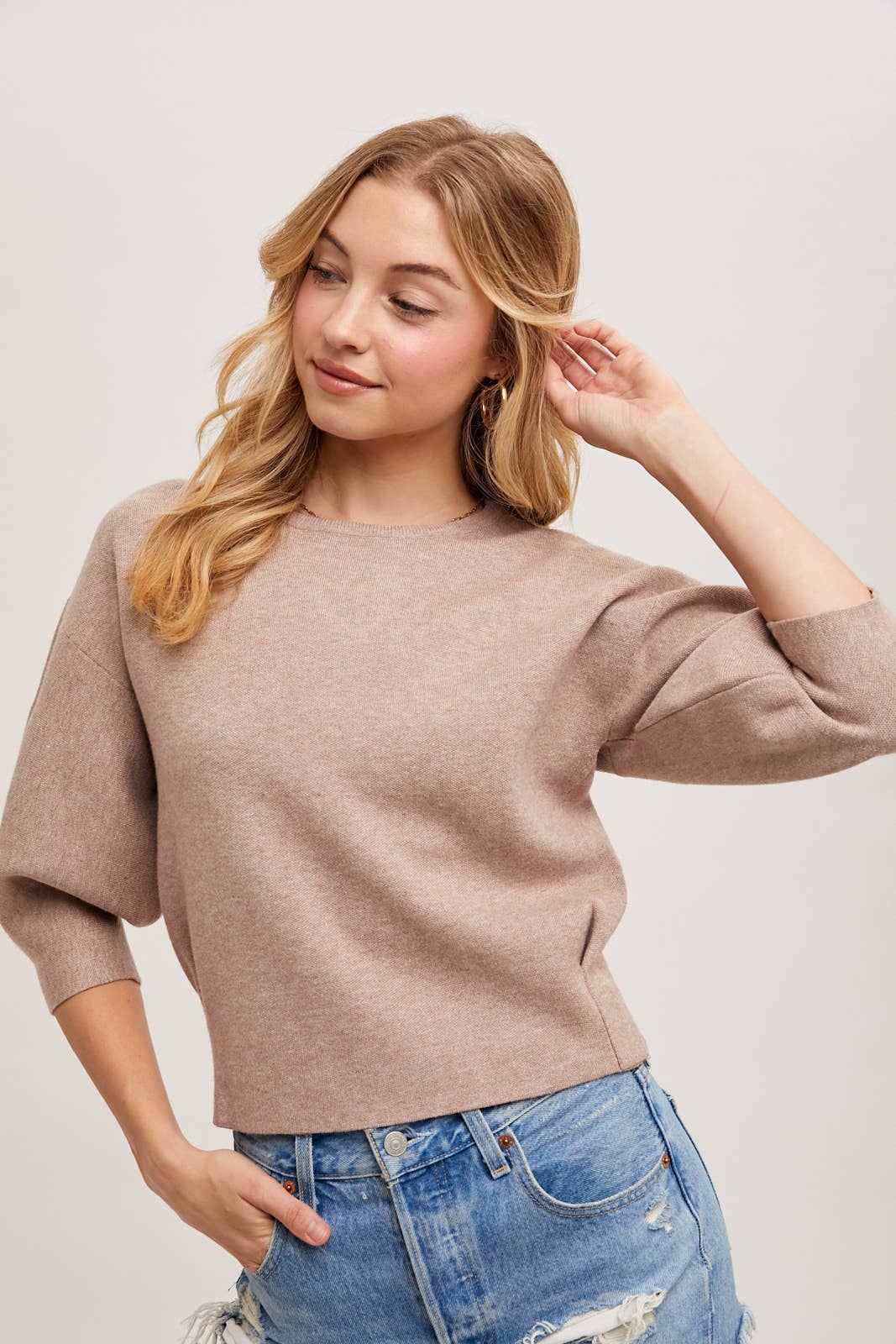 KNIT SWEATER TOP