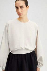 BAT SLEEVE TOP WITH BELT